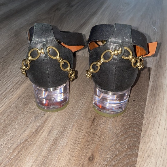 Vintage Lanvin sandals, size 37.5 - Picture 6 of 8